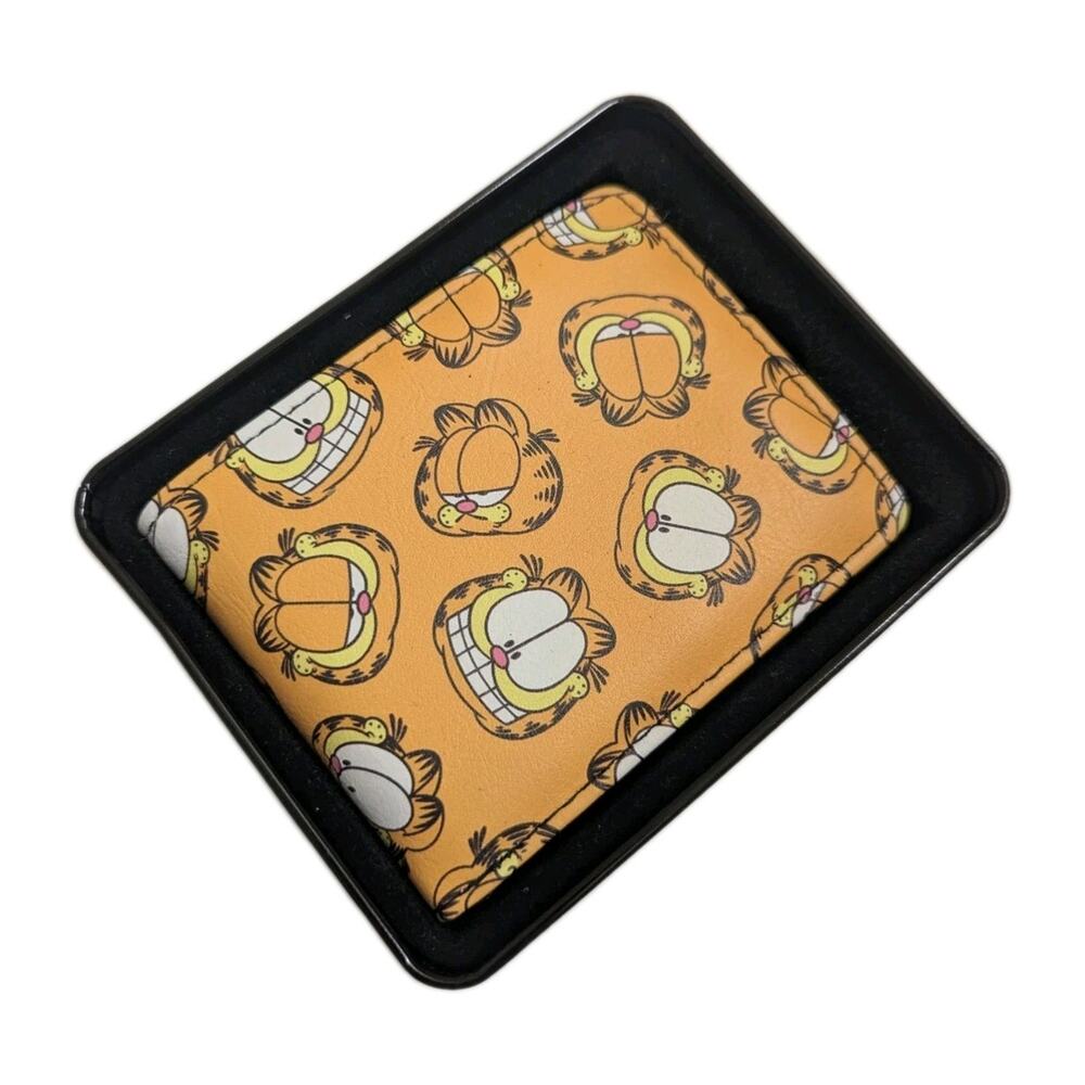 New Buckle-Down Men's Bifold Wallet Garfield Cute Cartoon Cat Character